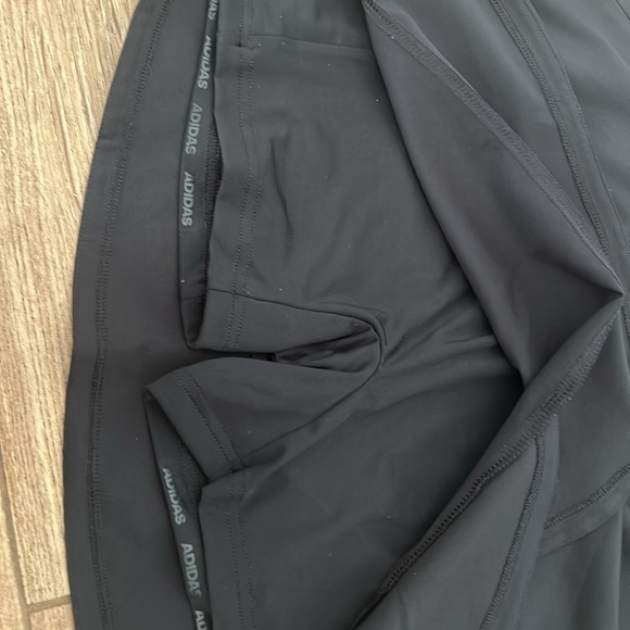 Adidas ladies frill golf skirt size small EUC - Picture 8 of 10